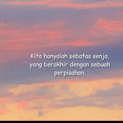 <em>Jarak dan Perpisahan</em>